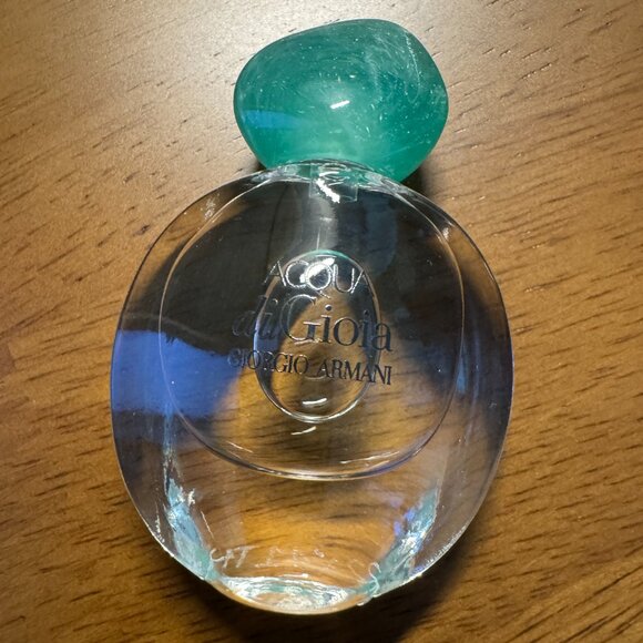 Mini Perfume Set – 4 Pieces (Moroccanoil, Versace, Hermès, Armani) - Picture 4 of 7